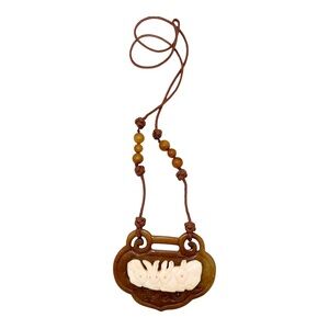 Vintage Chinese Handcarved Serpentine w Carved Bone in Rabbit Motif Necklace
